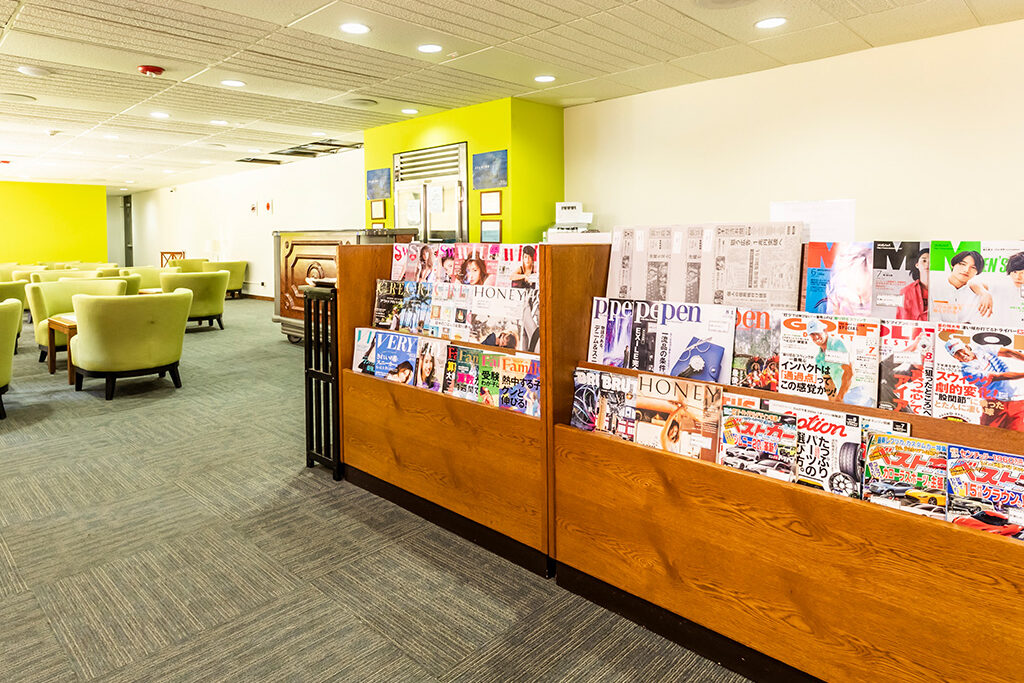 LeaLeaエアポートラウンジ　マガジンコーナー